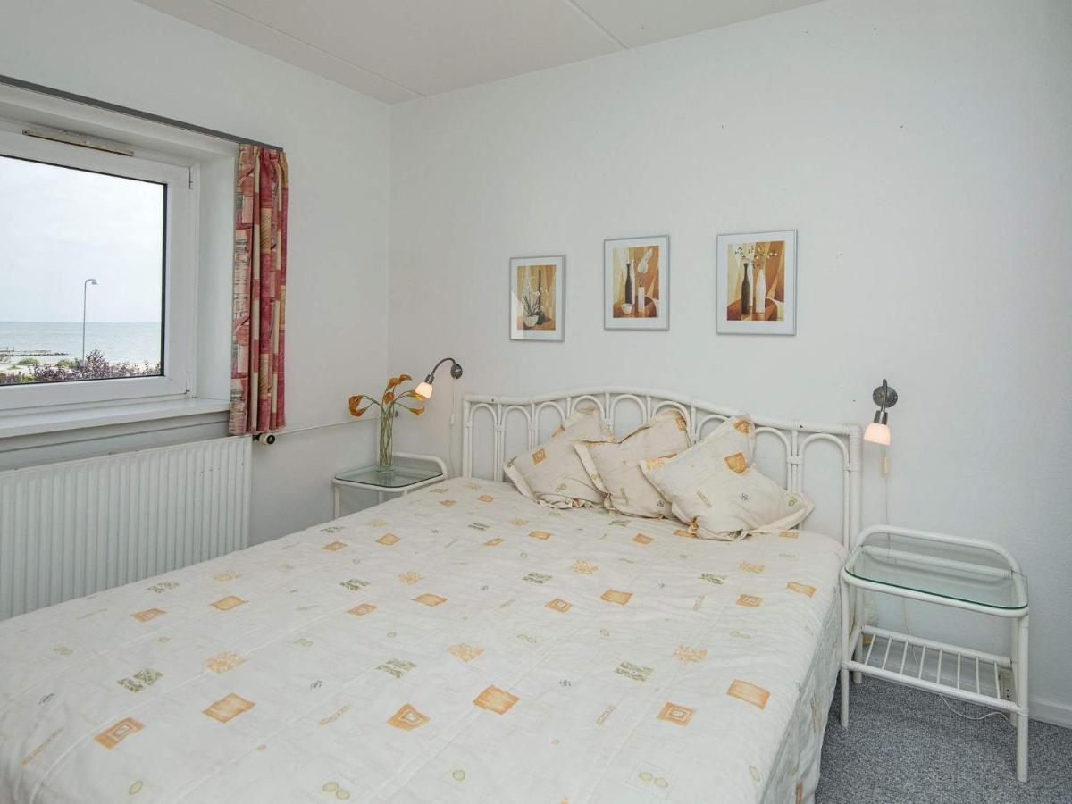 6 Person Holiday Home On A Holiday Park In Hejls Екстер'єр фото